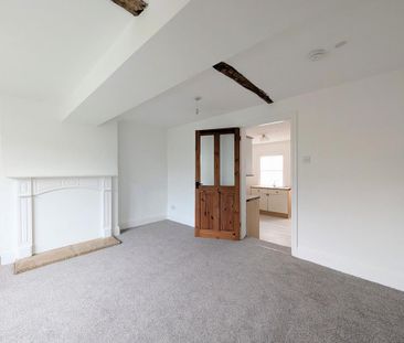 2 bedroom terraced house to rent - Photo 2