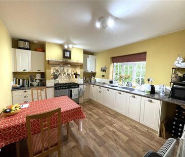 2 bedroom semi-detached house to rent - Photo 3