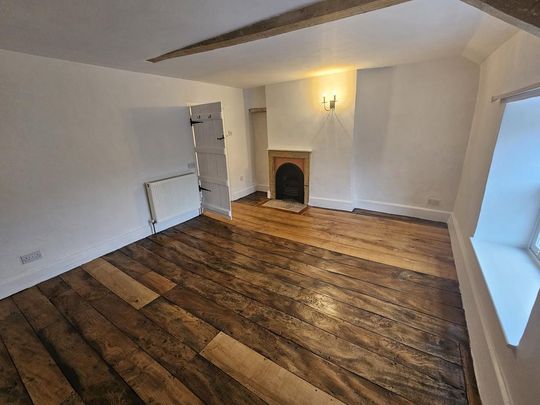 2 bedroom end of terrace house to rent - Photo 1