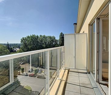 Penthouse te huur in Sint-Lambrechts-Woluwe voor € 1.350 met 1 slaapkamer - Photo 3