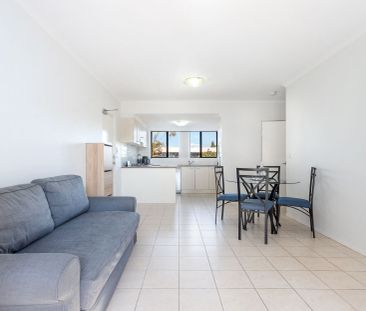 Modern Comfort in the Heart of Padstow - Photo 1