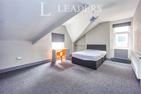 8 bedroom house to rent Derby Grove, Nottingham, Nottinghamshire, NG7 - Photo 3