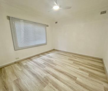 4 BEDROOM FAMILY HOME - Photo 2