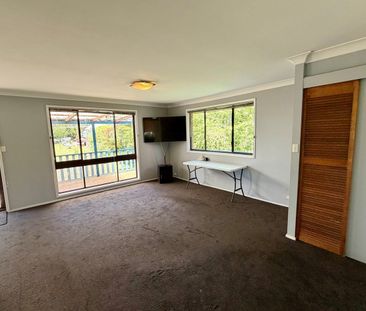 Light-Filled Family Home with Parkland Views and Expansive Deck! - Photo 2