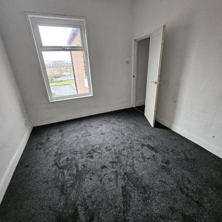 3 Bed Terraced House, Bosworth Street, M11 - Photo 1