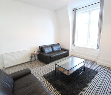 2 bedroom flat to rent - Photo 6