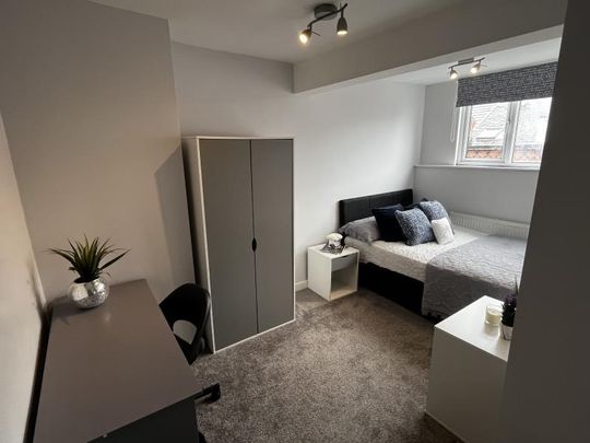 3 bedroom terraced house to rent - Photo 1