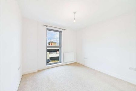 Cromwell Road, Redhill, Surrey, RH1 - Photo 3