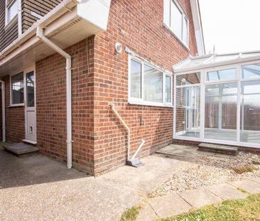 Old Road, East Cowes, PO32 - Photo 5