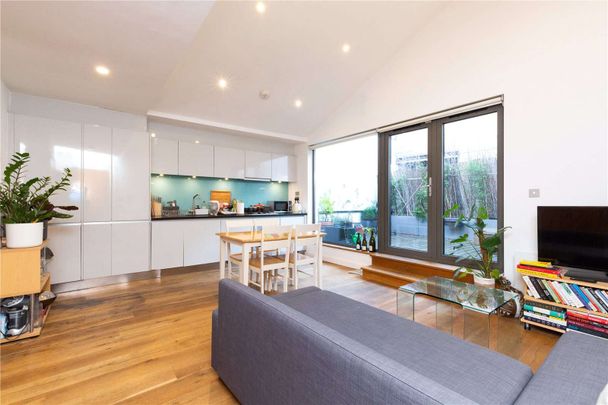 Liverpool Road, Angel, Islington, London, N1 0PU - Photo 1