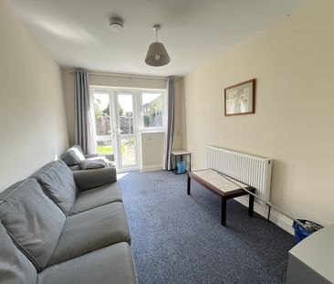 5 bed house to rent in Cardigan Road, BH9 - Photo 1