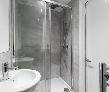 Burchett Place, Woodhouse, Leeds - Photo 2