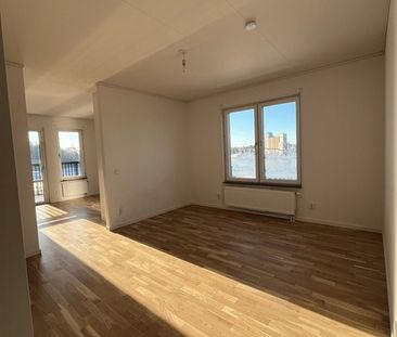 Ångbåtsvägen 3 A - Foto 1