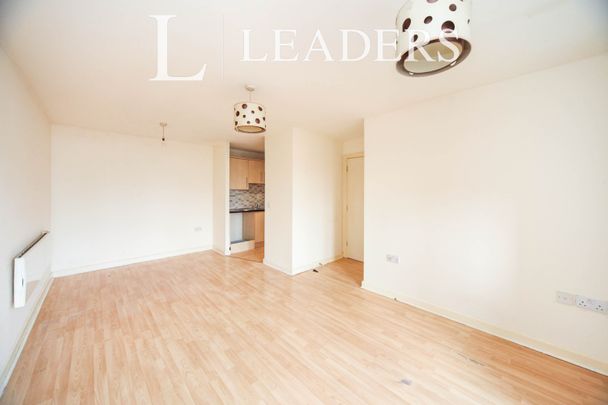 2 bedroom apartment to rent Holly Street, Luton, Bedfordshire, LU1 - Photo 1