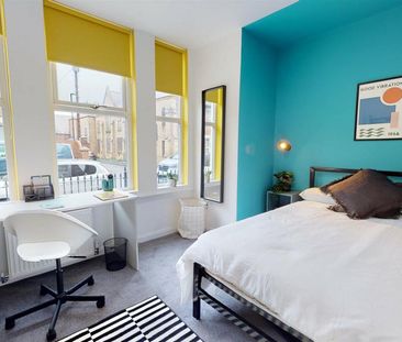 1 bedroom in a house share to rent - Photo 1