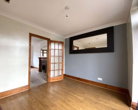 Nash Grove, Newport - Photo 4