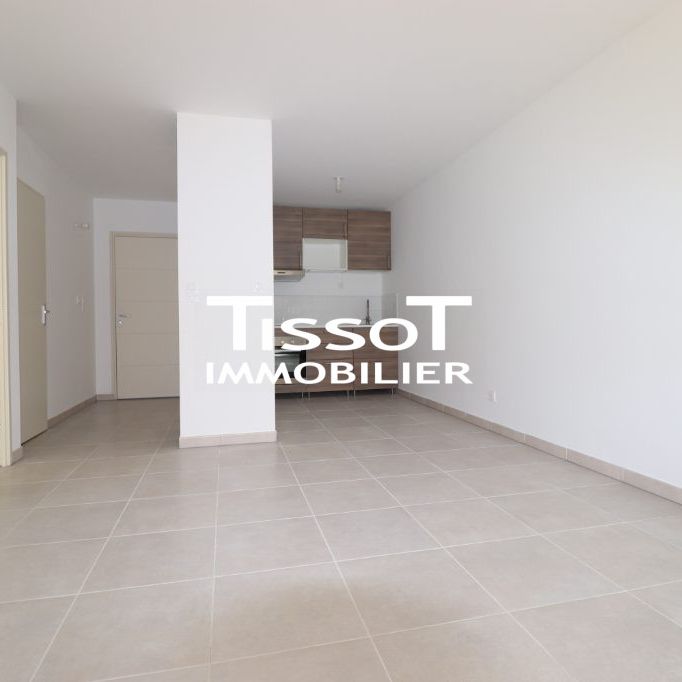 Location Appartement 2 pièces 42m² NIMES 30900 - Photo 1