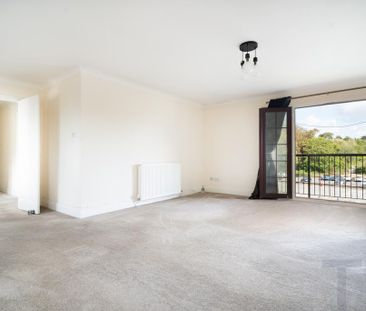 3 bedroom flat to rent - Photo 1