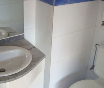 Flat te huur in Anderlecht voor € 790 met 1 slaapkamer - Photo 2