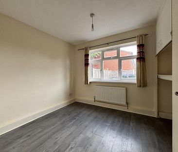 2 bedroom maisonette to rent - Photo 2