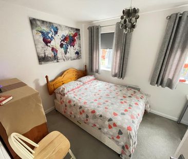 2 bedroom semi-detached house to rent - Photo 4