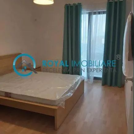 Royal Imobiliare - Inchiriere apartament 3 camere zona Albert - Fotografie 1