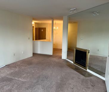 Apartment in Thorncliffe - Photo 2