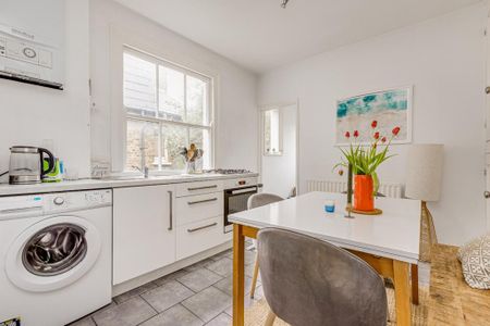 2 bedroom maisonette to rent - Photo 3