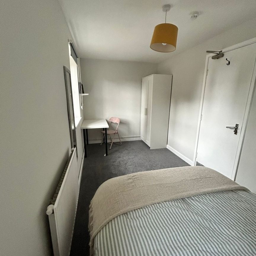 1 bed Shared House for Rent - Photo 1