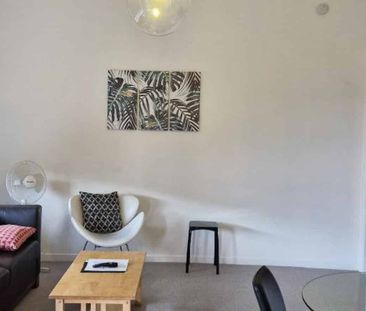 Fully Furnished Lock up and Leave - Photo 5