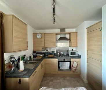 The Lantern Building, Davidson Close, SO45 - Photo 4