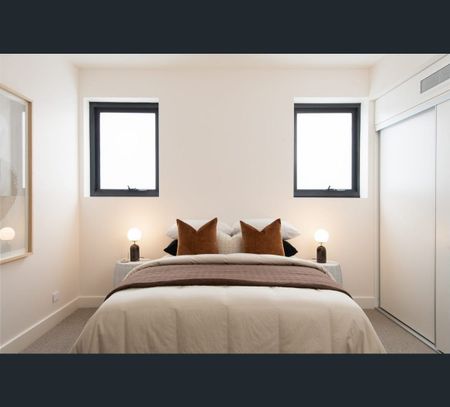 1/34 Patrick St, Hobart, Tas 7000 - Photo 2
