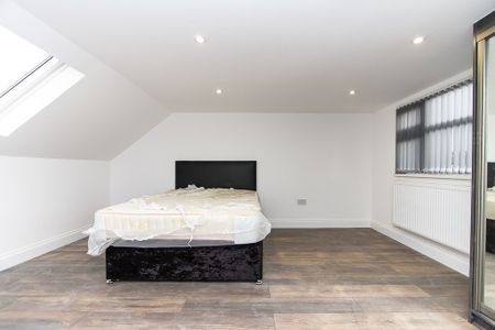 3 Bed Flat, Glover Street, CV3 - Photo 4