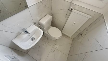 4.5 Zimmer, 100 m², 8. Stock - Photo 5