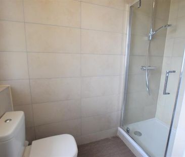 1 Bedroom Apartment To Let - Photo 5
