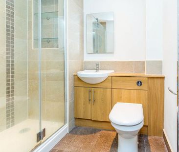 2 bedroom flat to rent - Photo 6