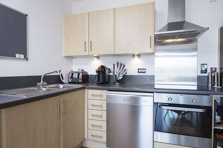 2 bedroom apartment to rent - Photo 5