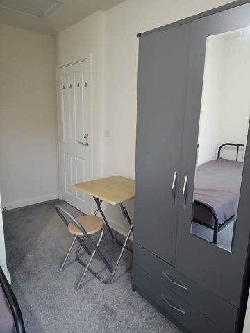 Room in a Shared House, Swan Place, LE3 - Photo 3