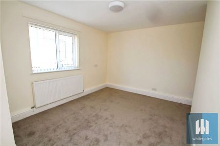 Common Side Farm, New Road, Old Snydale, Pontefract, WF7 - Photo 4