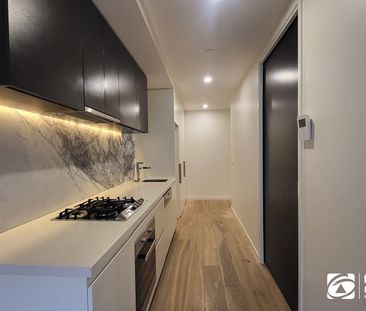 UNFURNISHED! MODERN 2 BEDROOM APARTMENT LIVING! - Photo 2