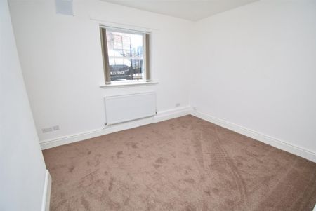 Wentworth Terrace, Wakefield - Photo 4