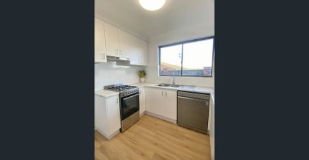 Newly renovated duplex in prime location - Water bills included! - Photo 5