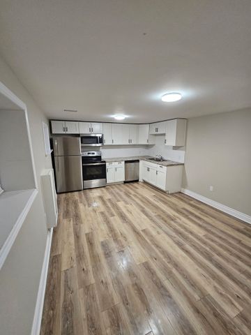 For Lease - 539 Woodlawn Road Unit# 2, Welland, Ontario - Photo 2