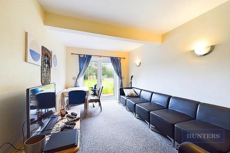 6 bedroom House To Let Total Size: 1787 SQ FT - Photo 3