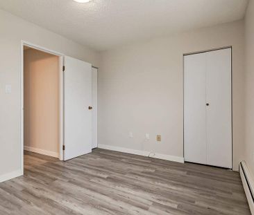 Classic Suite - 2 Bedroom - Photo 6