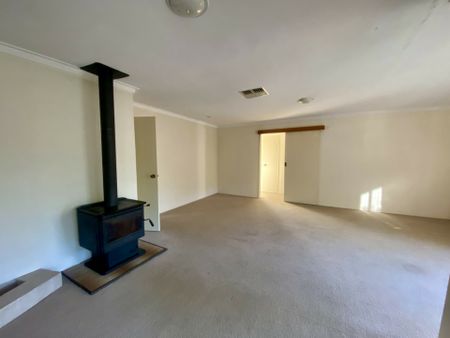 Comfort, Convenience, and Lifestyle in One Home. - Photo 3