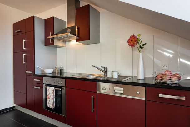 Tolle Dachwohnung mit Loftcharakter - Photo 1