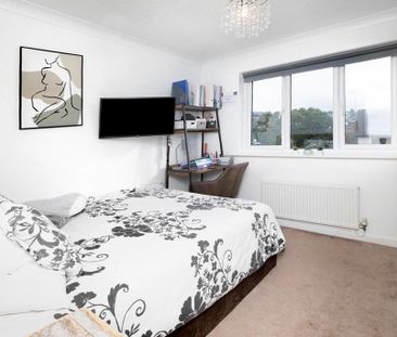 3 bedroom detached house to rent - Photo 4