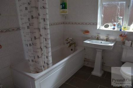 3 bedroom property to rent in Norwich - Photo 3