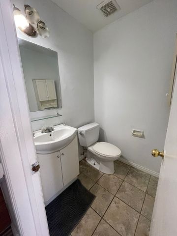 For Lease - 24 Sylvia Street Unit# Front Unit, Barrie, Ontario - Photo 5